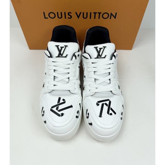 Size 8LV/9US - Louis Vuitton White Black Trainers? Tried On/Retail $1.2K! main image 8